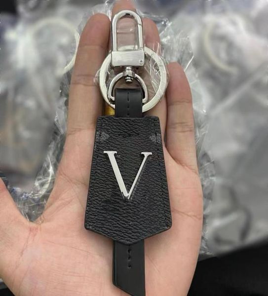 

3 styles luxury designer keychain genuine leather rope classic keychains multifarious letter key buckle mens womens bag pendant or8249678, Silver