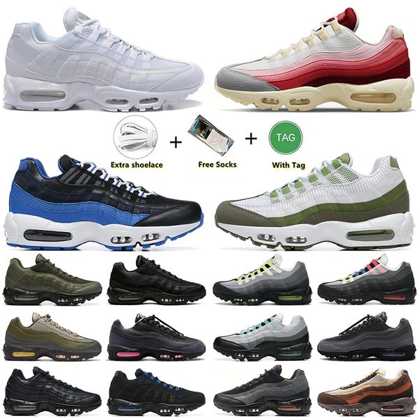 

2023 new fashion 95 running shoes men women 95s triple white anatomy black team royal anatomy corteiz olive black stadium green scales sneak