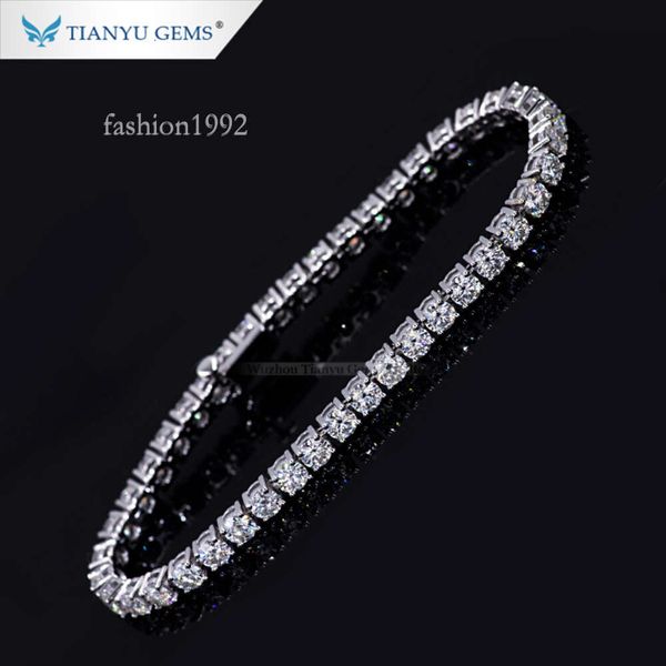 

Tianyu Gems Pure White Gold Tennis Bracelets 4.5Mm H&A Cut White Moissanite Diamond Bracelet