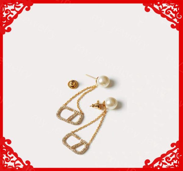 

woman pearls earrings fashion letter v gold ear studs lady luxurys designers tassels earrings women wedding jewelry rhinestones ea6146053, Golden;silver