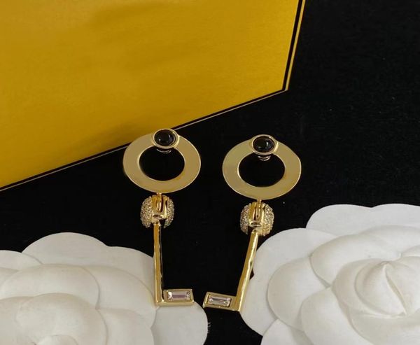 

2022 new charm earrings fashion brand designer design pearl key pendant wedding party lover gift quality jewelry with stamps9624375, Golden