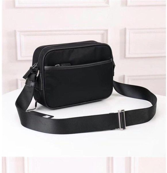 

2022 new excellent quality cross body bag for men purse orignal messenger bag satchel waterproof man shoulderparachute fabric purs5105032