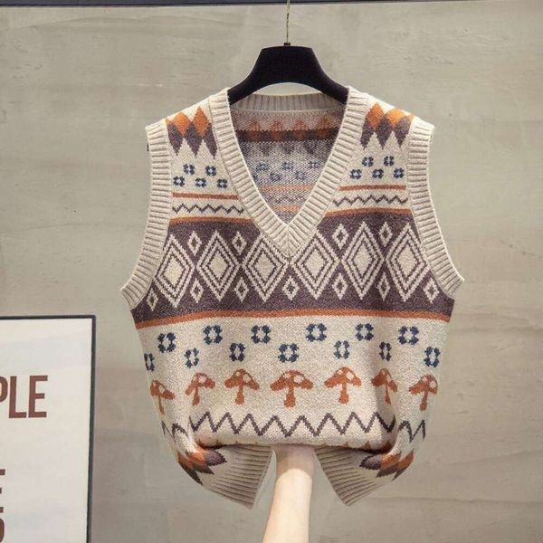 

autumn sleeveless pullover knit vest sweater loose short trendy womens outfit top, Black;white