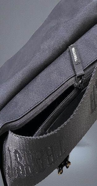 

trapstar bag rear zipper men single shoulder bagss trendy shoulders strap with letter messenger bags with large capacity street st9290865