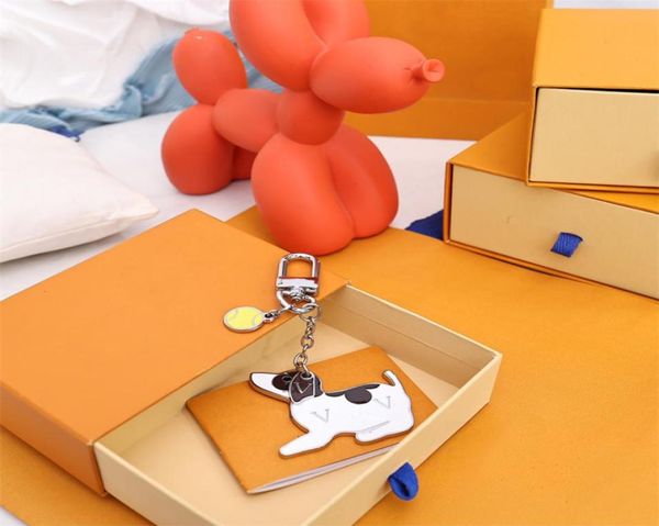 

fashion keychain silver dog designer suitable for bag pendant car pendant letter luxury v key chain7832167