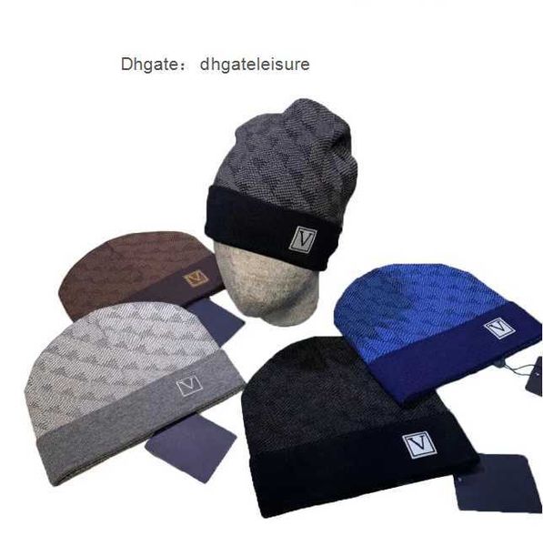 

new fashion men ladies letter designer hat plaid knit skull hat winter beanie, Blue;gray