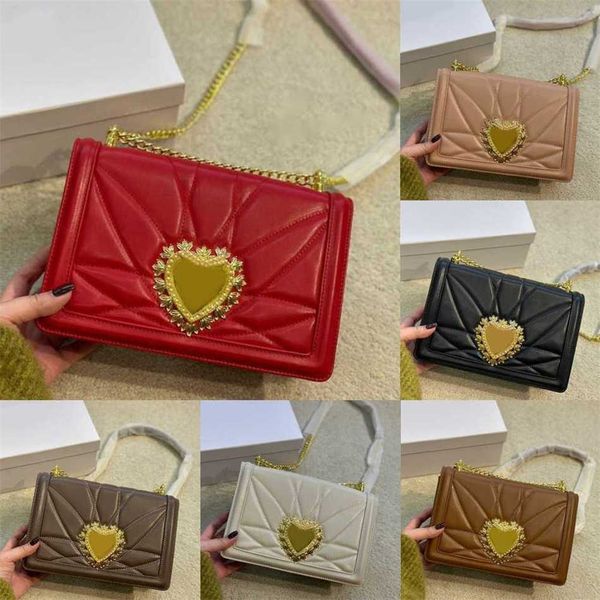

heart-shaped shoulder bags dg bag designer bag womens designer handbags leather chain tote bag heart pearl buckle messenger bags fashionable