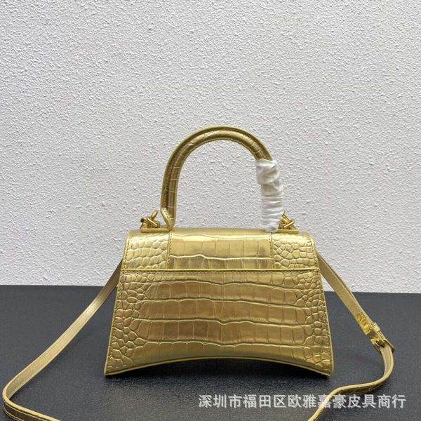 

women's handbags designer bags tote bags crocodiles hourglass bag new cross-body chain high-grade wind leather women's layer cow f