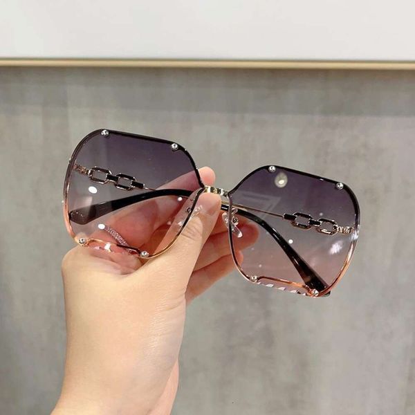 

punk chain rivet trimmed sunglasses female ins metal square trendy large, White;black