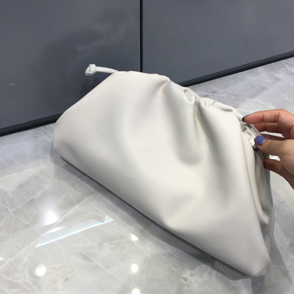 

a original edition botegss ventss pouch evening bags for sale cloud bag womens pleated clip solid version new single with real logo 9mrh