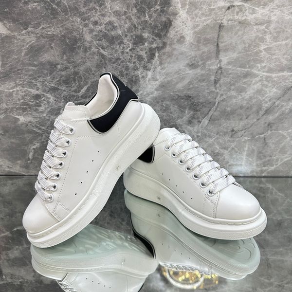 

2023 luxury designer casual shoes embossed trainer sneaker triple white pink sky blue black green yellow denim low virgil mens sneakers 0901