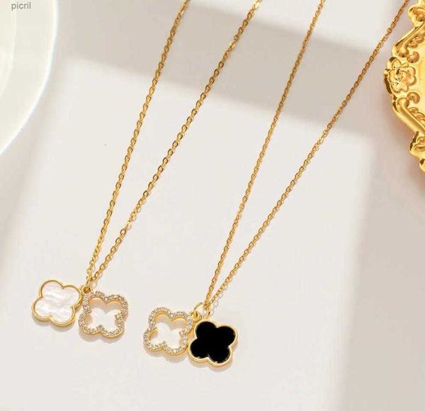 

fashion new diamond inlaid clover necklace feminine temperament girls' advanced sense double-sided shell pendant clavicle chain, Silver
