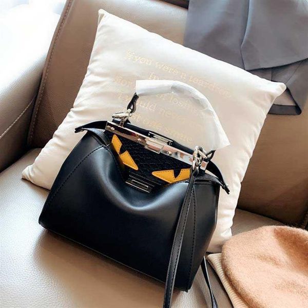 

makeup bag and luggage leather cross bag women's shoulder bag2876