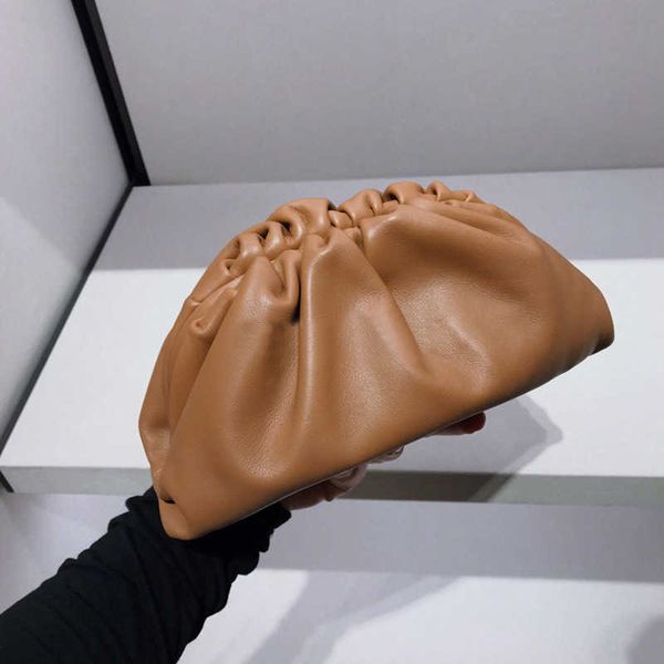

a original edition botegss ventss pouch evening bags for sale new am same style cloud bag soft leather cowhide womens on with real logo tgij
