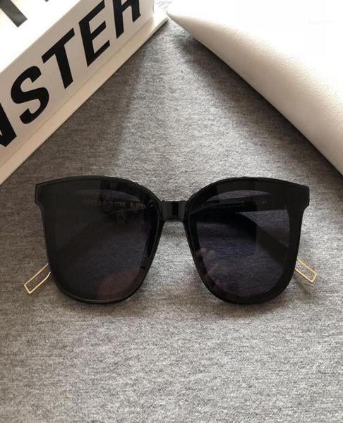 

sunglasses 2022 korea v brand women trendy men vintage sun glasses star style original package papas15407049, White;black