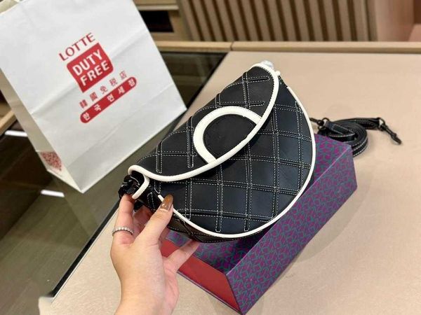 

designer bag luxury shoulder bag women underarm bags half-moon bags black chain handbag crossbody handbag fashion wallet