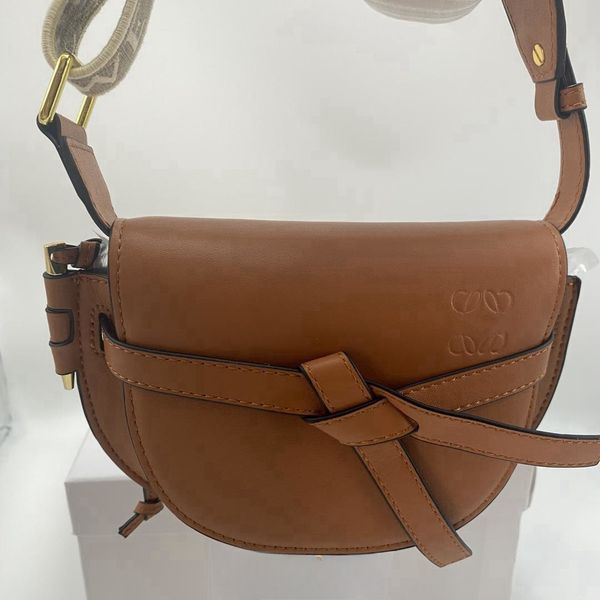 

high-end puzzle designer saddles bag women's shoulder handbag real leather hand lift clamshell vintage wallet fashion embroidery wide s