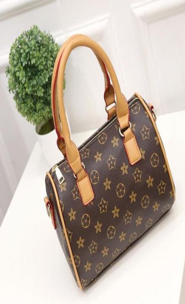 

classic style fashion leather bags shoulder bags lady totes handbags 30 cm with key lock6062147, Red;black