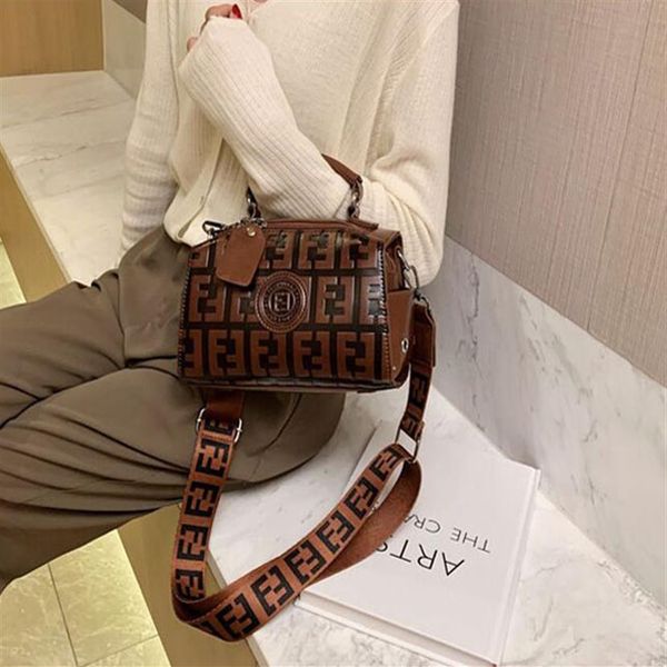 

new fashion embossed evening handbag pu boston bag broadband messenger one shoulder women's bags226e