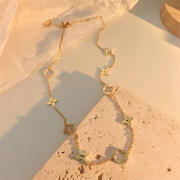 

Luxury 4 Leaf Clover Necklace Luxury Gold Plated Stainless Steel Necklaces for Gift