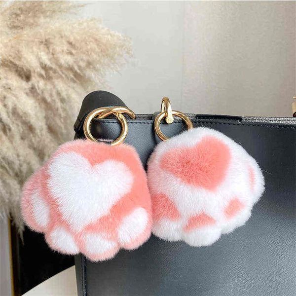 

2021 women car key pendant mink fur cat paw toy keychain cute bag charm ornaments soft pompom plush cute bear claw key rings h11262738, Silver
