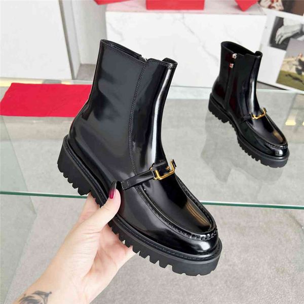 

luxury design boots 2023 valentinosity fashion women's work decoration snow skid anti slip knight boots martin boots casual socks boots, Black