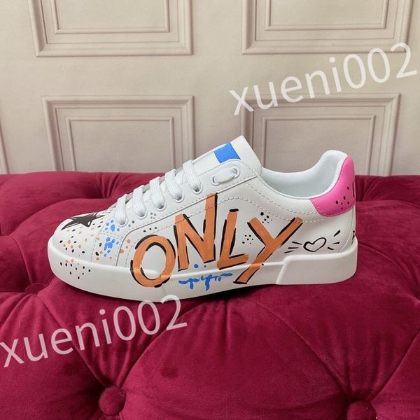 

2023 new classic sneakers daddy shoes fashion trend designer brand sneaker pure black mens nonslip outsole outdoor shoes size 35-41 hc220701