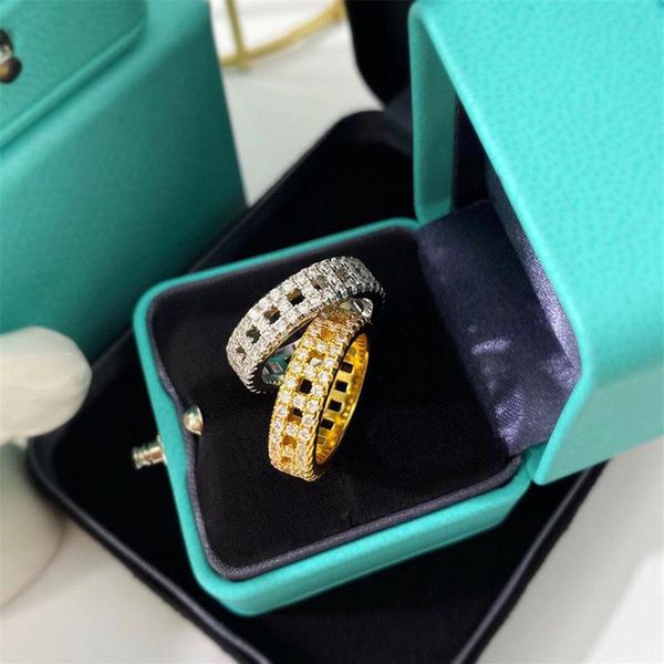 

luxurys designers rings fashions t-grid diamond ring classic hollowed out essential gift for men women gold and silver 2 colors go192h