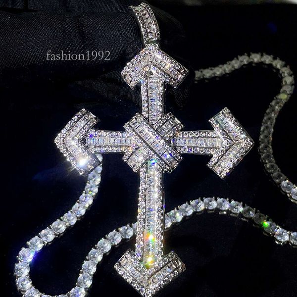 

Iced Out Hip Hop Cross Pendant Vvs Moissanite Cuban Chain Charm Sterling Sier Pendant for Men