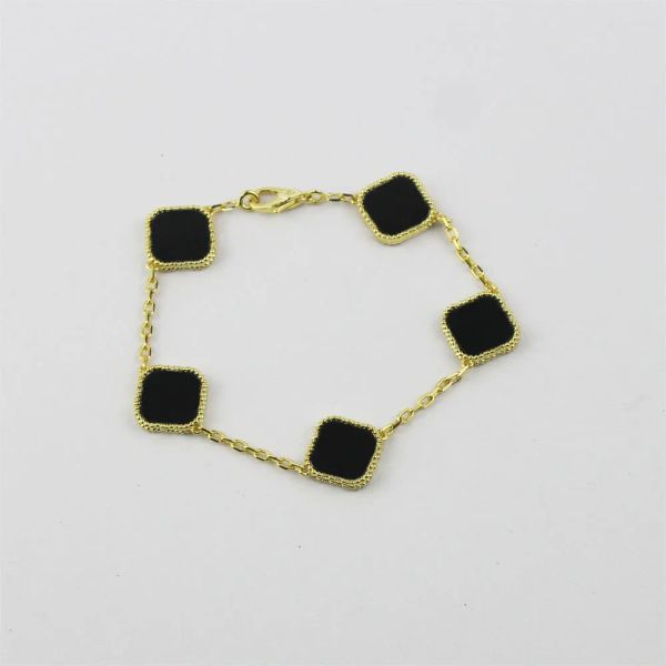 

4/Four Leaf Clover Charm Bracelets Fashion Classic 18K Gold Agate Shell for pople Wedding Mother's Day Jewelry gift Luck Christmas gift jewelry of high quality