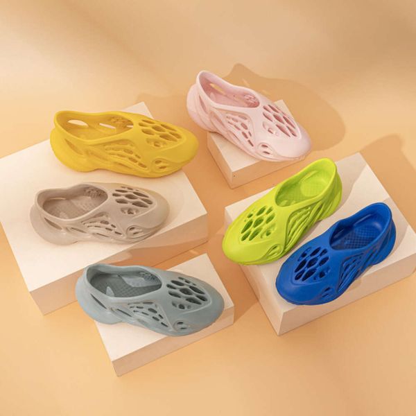 

coconut hole childrens sandals baby boys and girls eva pointed goods anti slip thick sole beach shoes inner length 14 322 1cm, Blue