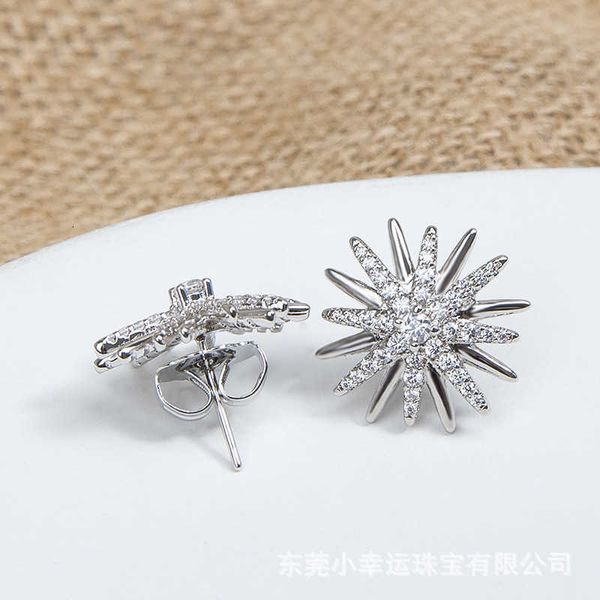 

Designer DY earrings Luxury Top popular classic sunflower full of imitation diamonds and stars minimalist accessory earrings for women Accessories jewelry