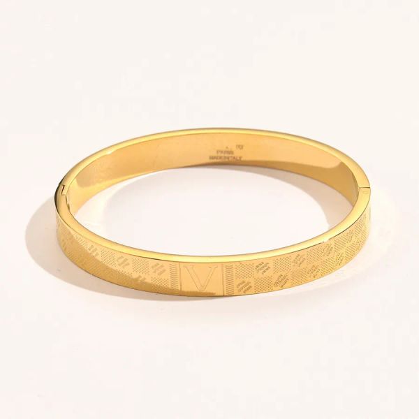 

Fashion Bangle Cuff Bracelets Designer Engagement Love 18K Gold Plated High Quality Stainless Steel Bangle Love Gift Bracelet