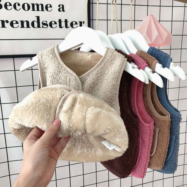 

Autumn and Winter Children's Lamb Fleece Vest Outerwear for Boys and Girls with Plush Vest for Warmth and Baby's Camisole, White