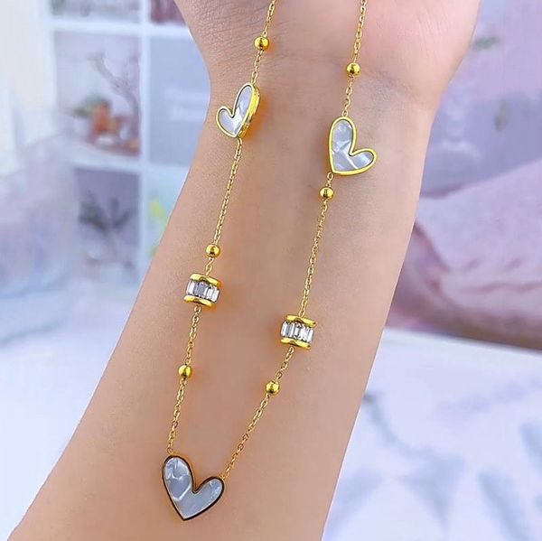 

Beautiful Women Style White Shell Heart Necklace Stainless Steel Jewelry for Gift