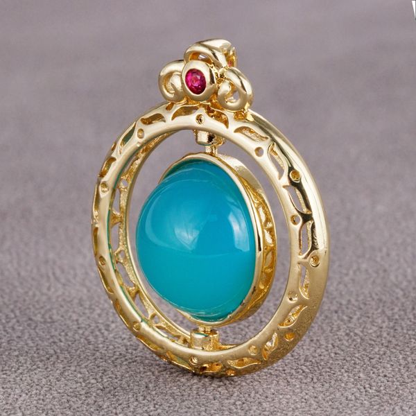 

Blue Agate Hollow Gemstone Lion Necklace Pendant Mobile Cool Necklaces Rotating Pendants Ice Gem Chain Wholesale Jewelry Designer Jewellery Precious Jewels