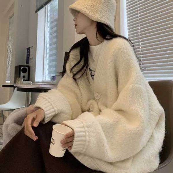 

Fashion men's wear 2023 Korean V-neck Cardigan Sweater Women's Autumn and Winter New Small Knitted Loose Lazy Coat, White