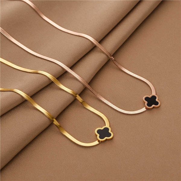 

Designer necklace four-leaf Clover luxury top jewelry female classic clover collar titanium steel necklace female snake bone clavicle chain Jewelry gift Van Clee, 8810 clover rose gold