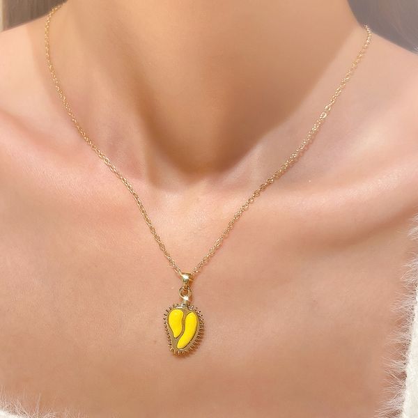 

French Durian Pendant Necklaces Women Imitation Fruit Clavicle Chain European Female Party Dress Thin Link Necklace Jewelry Accessories Gold