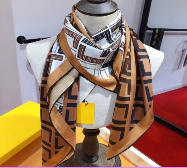 

2023 Scarfs Womens Letters Scarves Ladies Designers Accessories Winter WE5G