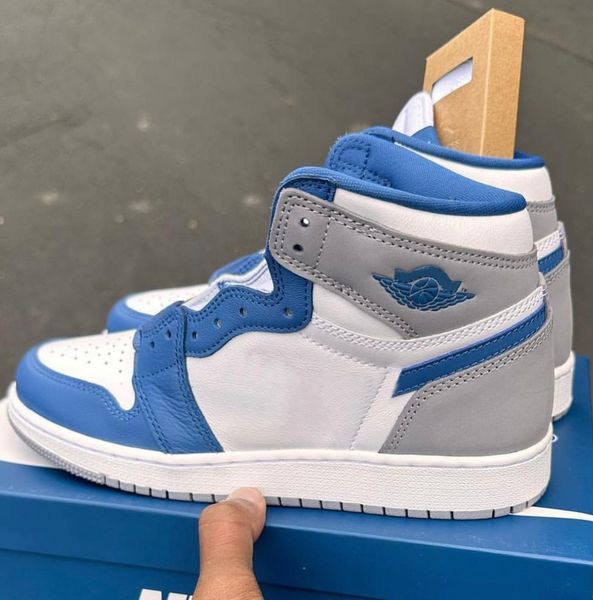 

2023 air authentic 1 high og true blue retros 1s basketball shoes white-cement grey dz5485-410 women men outdoor sports sneakers