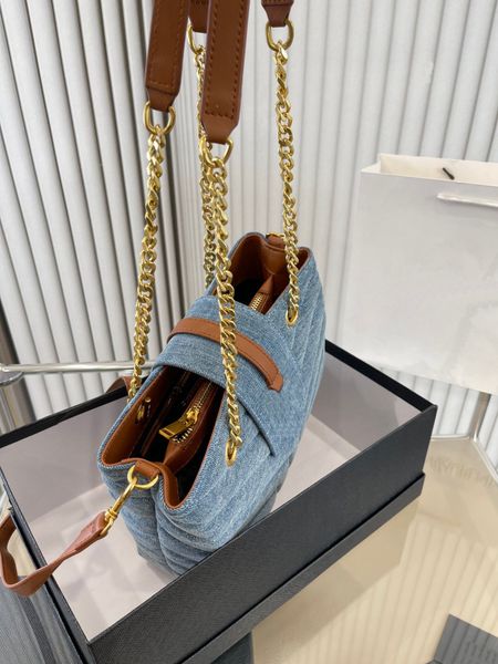 

designer luxury single shoulder bags diagonal bag gold chain canvas fabric.