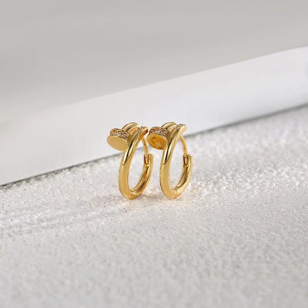 

fashion ladies 18k gold plated designerfor women nail earrings brand designer geometric alphabet rhinestone earrings wedding party jewelry, Golden;silver