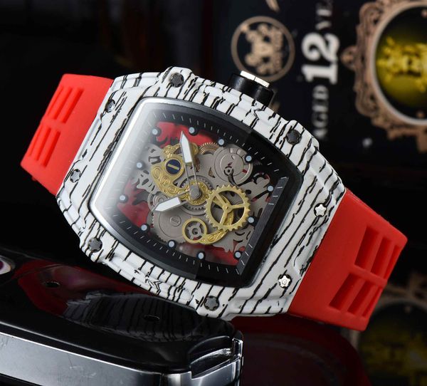 

2023 44mm quartz dial work casual fashion ticking sports watch, Slivery;brown