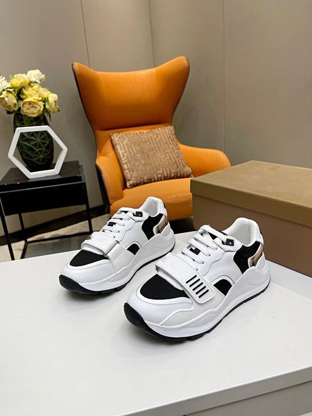 

shoes b01 designer version handmade custom 2022 new white black surface thick bottom men's and women's casual sports shoes