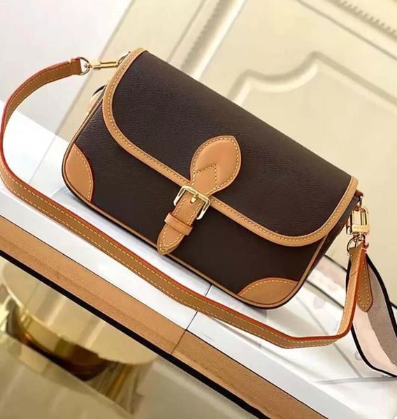 

luxurys designer embossing bag ladies handbag women fashion mother cossbody purse handbags shoulder bags printing wallet letter