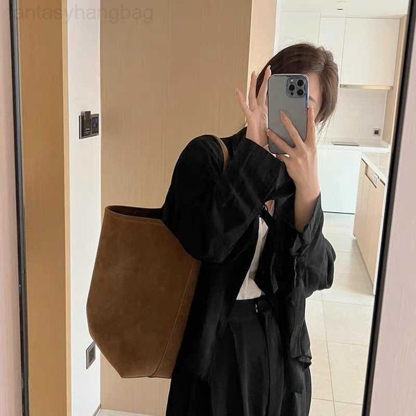 

designers bags women luxurys the row tote crossbody leather bucket half moon bag crescent underarm shoulder purse ciuc