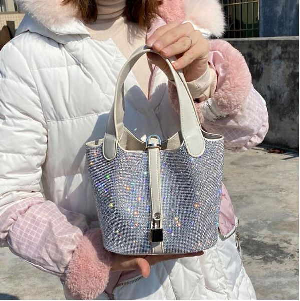 

the new basket mother niche set auger platinum cool street trend platinum lock bucket bag handbag shoulder inclined shoulder bag