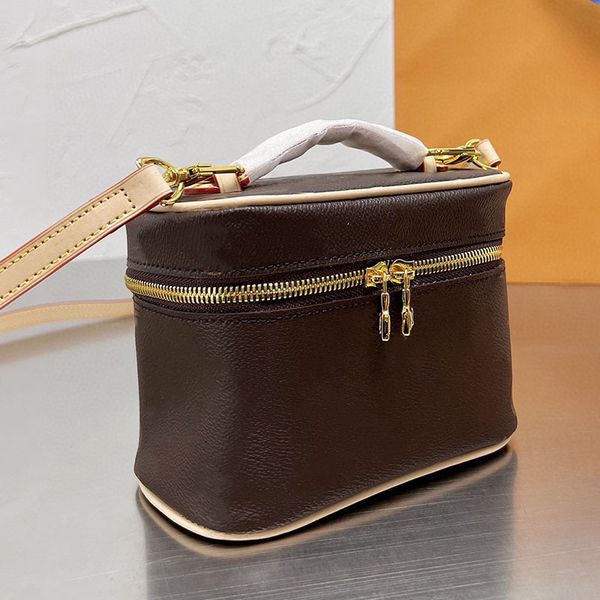 

luxury makeup bag designer bags flower totes shoulder crossbody bag leather zipper handbags letter printing wallet cosmetic bags designers w