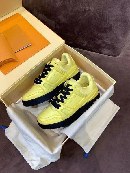 

2023 casual shoes travel leather elastic sneaker fashion lady flat designer running trainers letters woman shoe platform men gym sneakers 35, Black